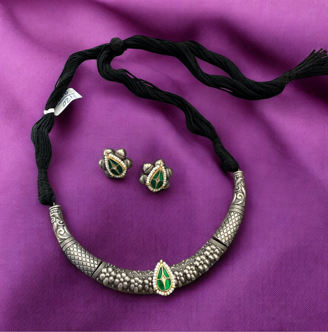 Bohemian Oxidized Brass Choker Necklace with Kundan and Thread