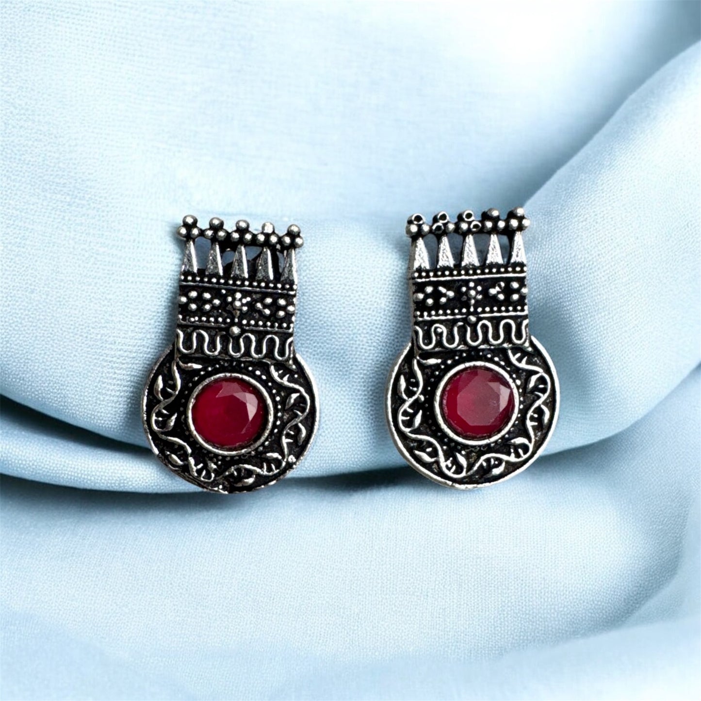 Elegant Oxidized Silver Stud Earrings with Green/Black/Pink Peridot - Timeless Vintage Design