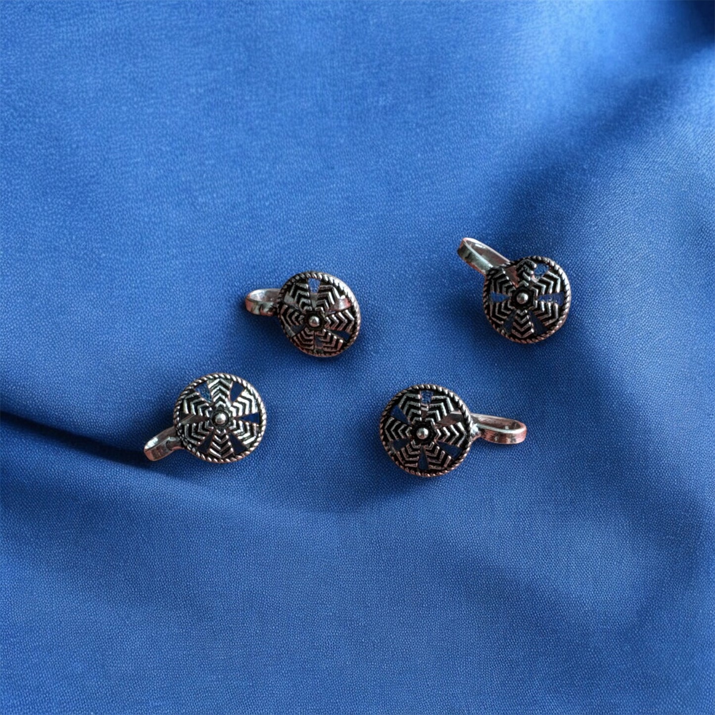 Oxidised Nose Pin