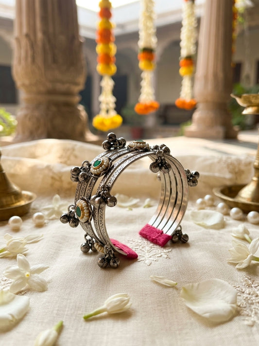 Ghungroo German silver green and white kundan kada