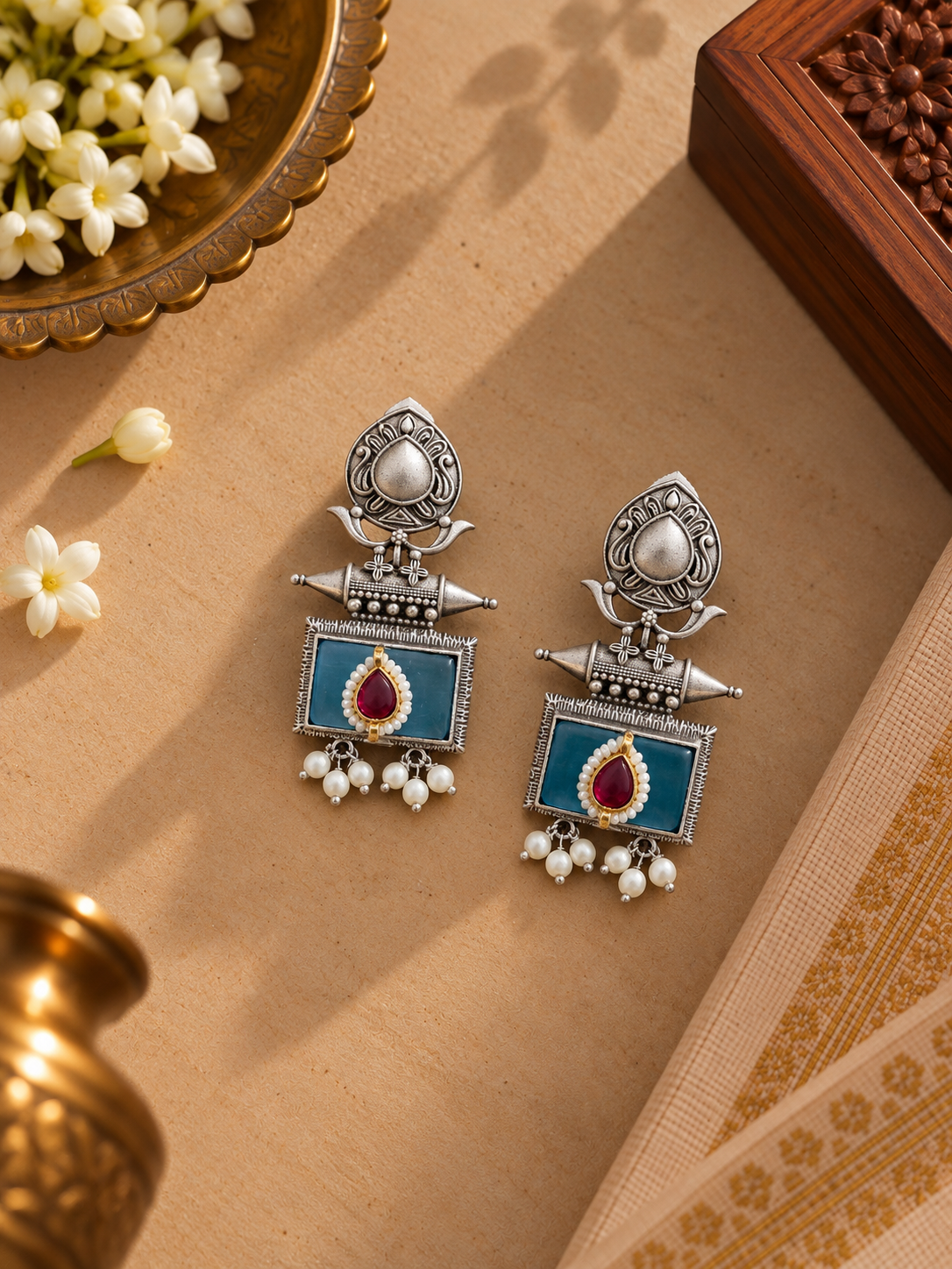 Noor-e-Shaam Silver Finish Earrings