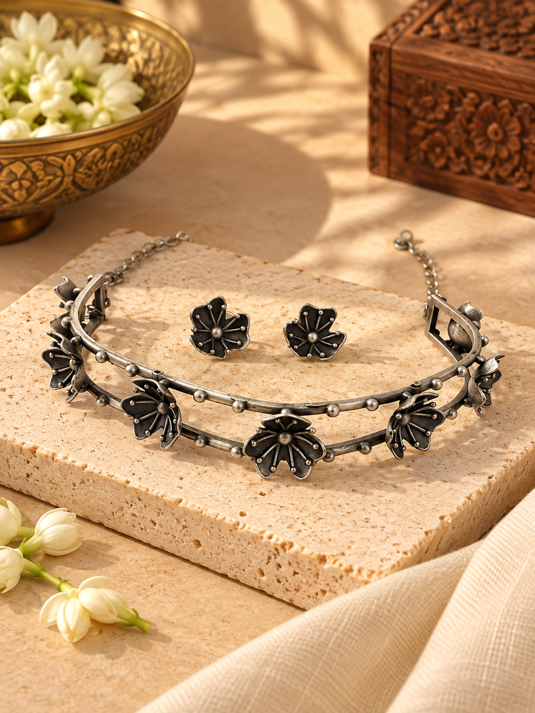 German Silver Flower Hasli Choker