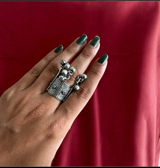 Oxidized Brass Drum Beads Ring