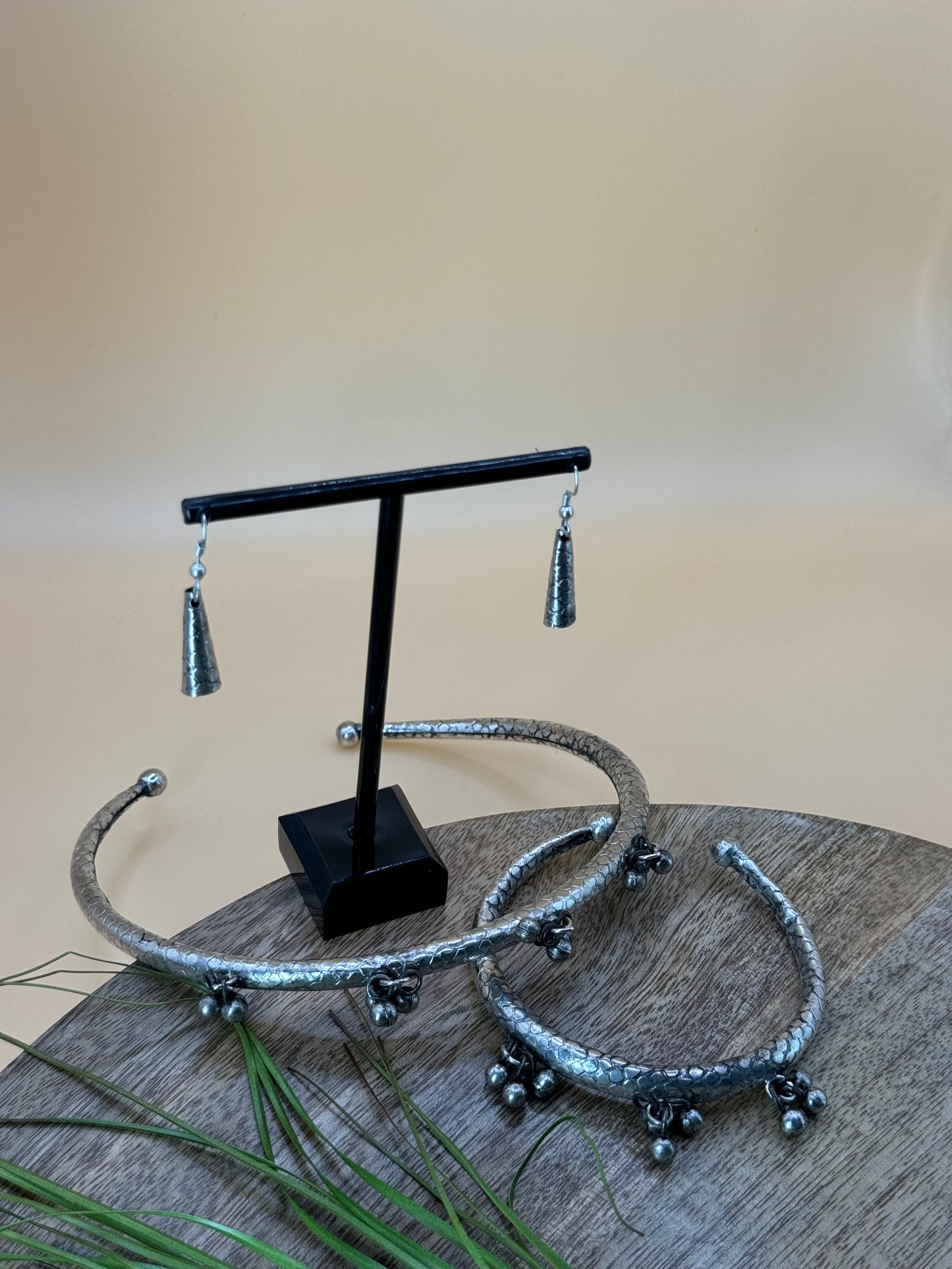 Unique Traditional Hasli Silver Tone with Earring and Anklet