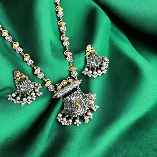 Dual-Tone Oxidized Brass Necklace Set with Pearl Drops