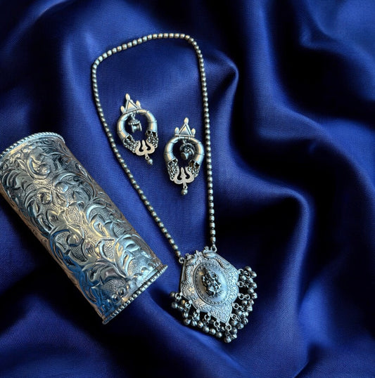 Navratri 2025 Day 5 Combo: Auspicious Ganesha German Silver Necklace Set with Earrings & Kada
