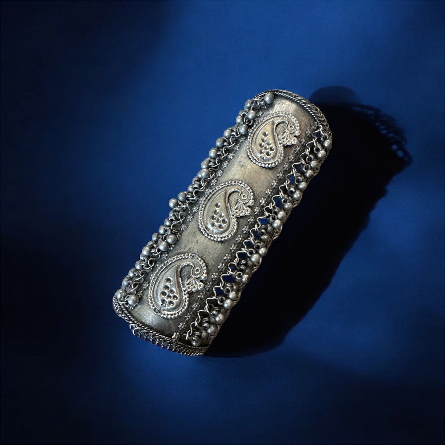 Handmade Oxidised Peacock‑Design Kada – Adjustable Artisan Bracelet