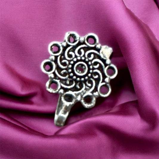 Oxidised Nose Pin