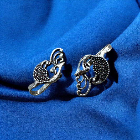 Oxidised Nose Pin