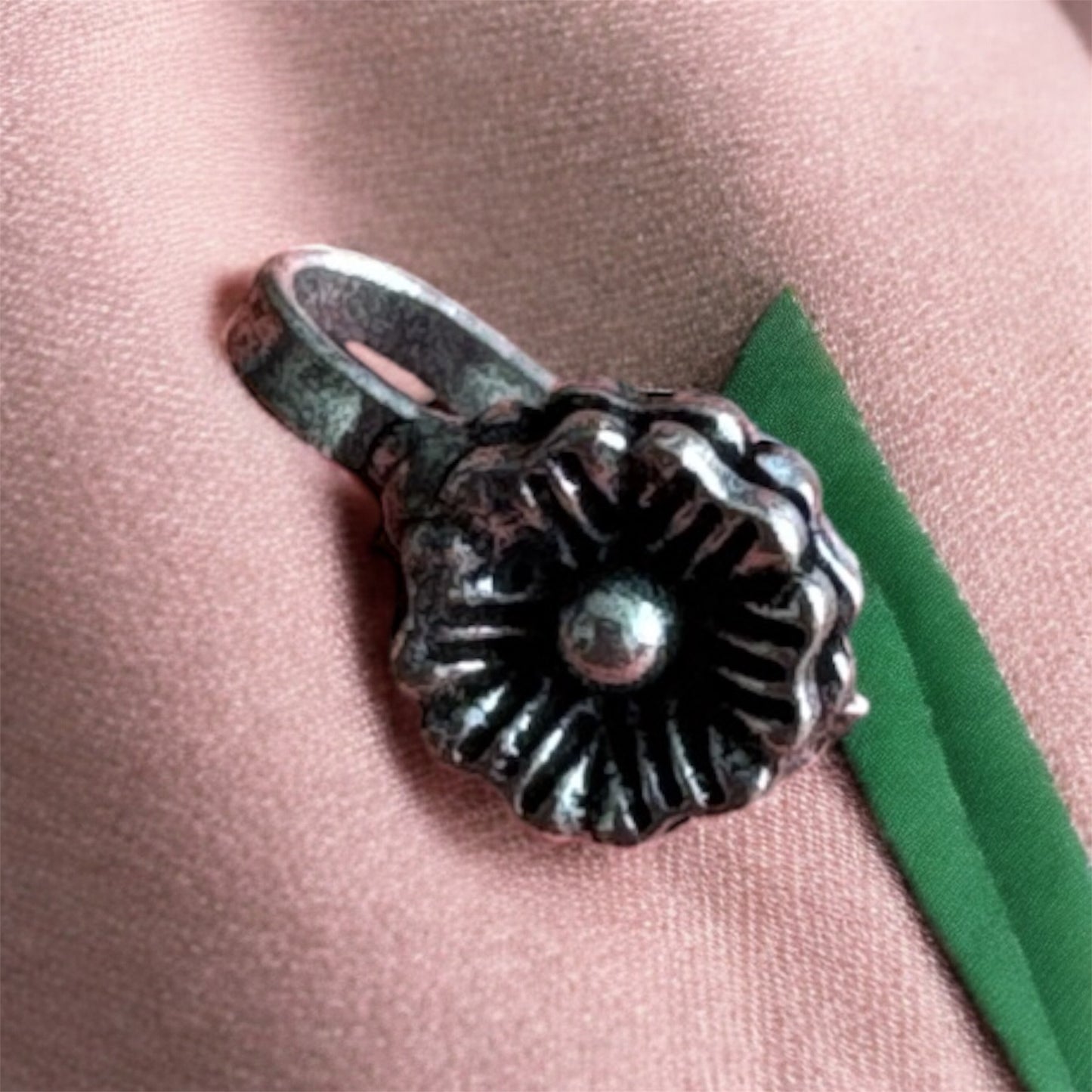 Oxidised Nose Pin