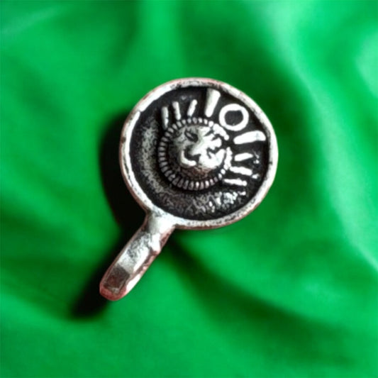 Oxidised Nose Pin