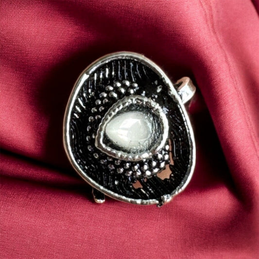 Oxidised Nose Pin
