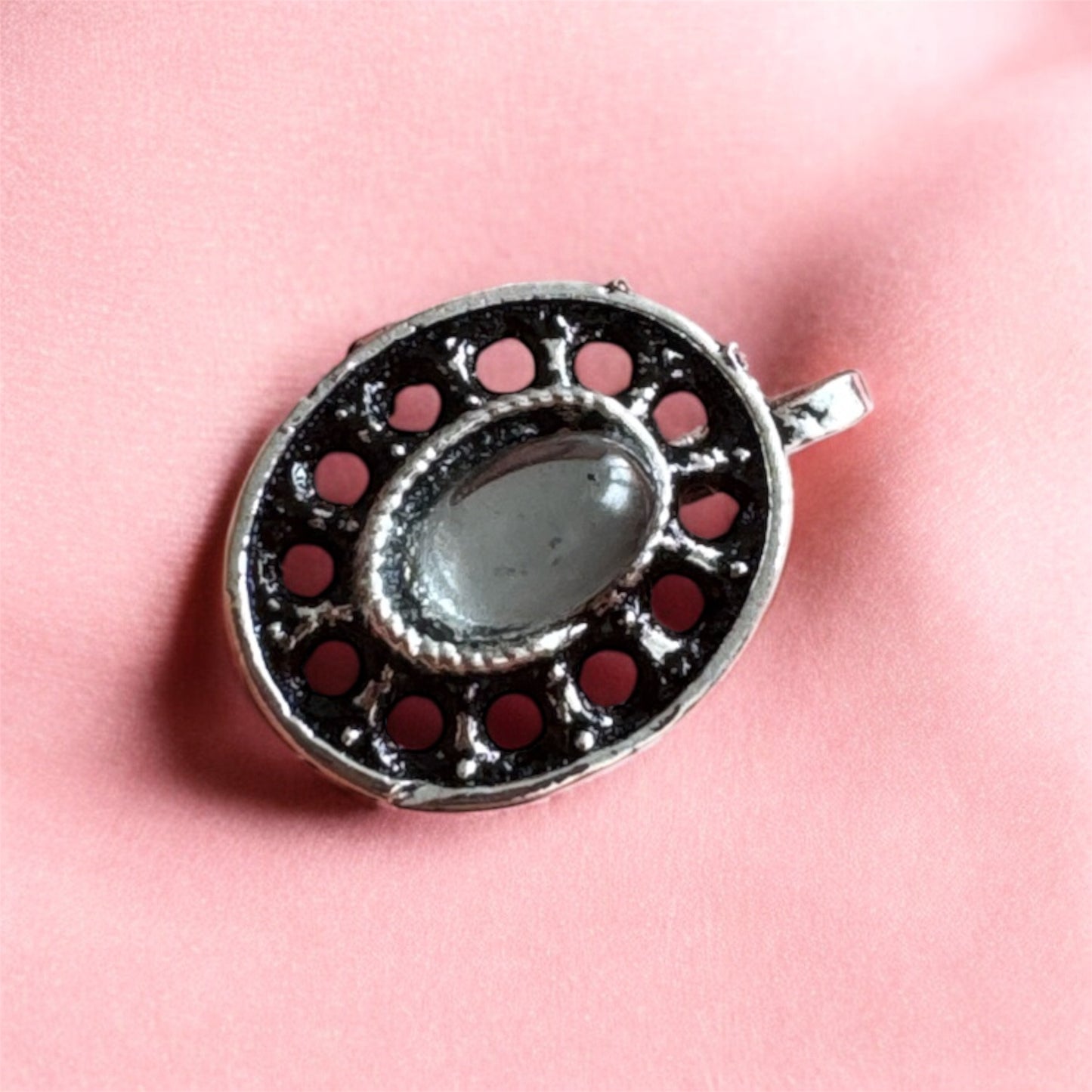 Oxidised Nose Pin