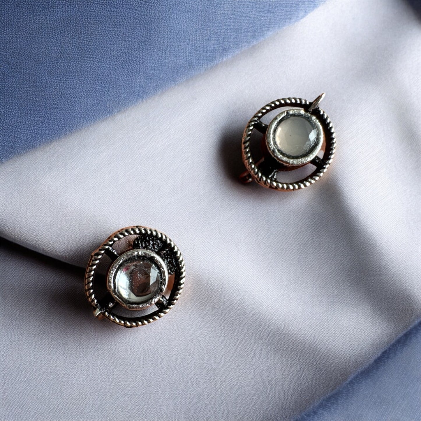 Oxidised Nose Pin