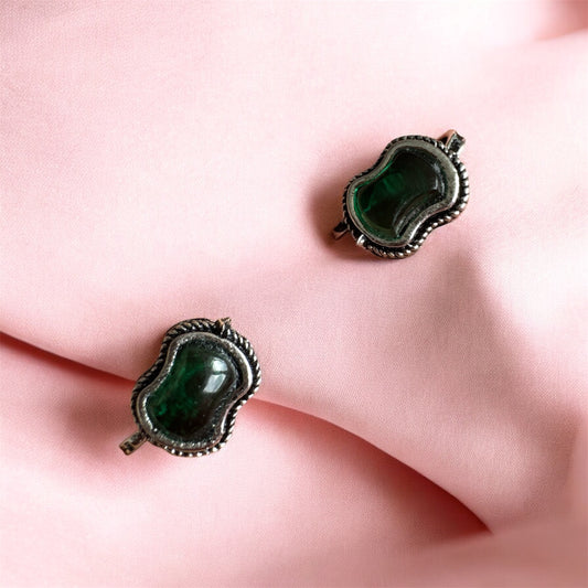 Oxidised Nose Pin