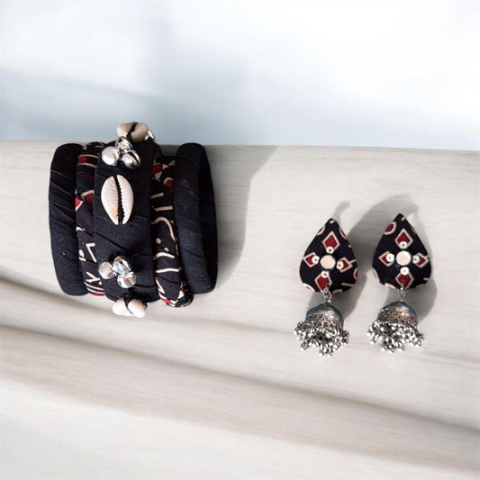 Handmade Boho Bangles – Black Shell (Only Bracelet Stack)